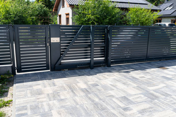 Best Interlocking Driveway Pavers  in Greentown, OH